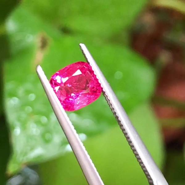 1.07克拉無燒無處理緬甸曼辛絕地霓虹尖晶石 山姆大叔寶石屋,尖晶石,絕地,寶石,珠寶,Sam'sGemStudio,Spinel,JediSpinel,NeonPinkSpinel,VibrantRedSpinel,Gemstone,Gem,Jewelry