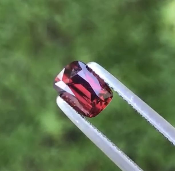 2.02克拉無燒無處理斯里蘭卡紅色風信子石 山姆大叔寶石屋,風信子石,寶石,珠寶,
Sam'sGemStudio,Zircon,Gemstone,Gem,Jewelry