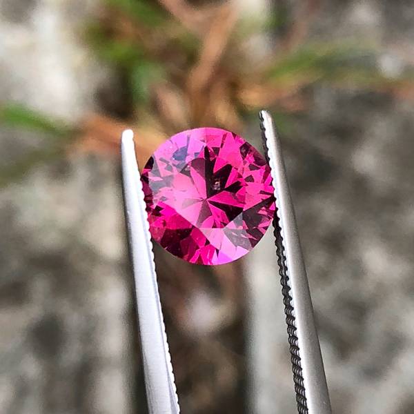 2.37克拉無燒無處理坦桑尼亞紫色玫瑰榴石 山姆大叔寶石屋,石榴石,玫瑰榴石,寶石,珠寶, Sam'sGemStudio,Garnet,Rhodolite,Gemstone,Gem,Jewelry