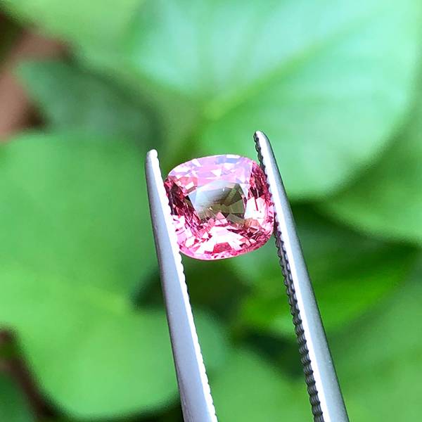 1.36克拉無燒無處理緬甸蓮花色尖晶石 山姆大叔寶石屋,尖晶石,寶石,珠寶,Sam'sGemStudio,Spinel,Gemstone,Gem,Jewelry