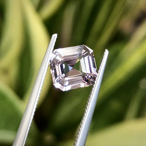1.94克拉無燒無處理緬甸近無色尖晶石 山姆大叔寶石屋,尖晶石,寶石,珠寶,Sam'sGemStudio,Spinel,Gemstone,Gem,Jewelry