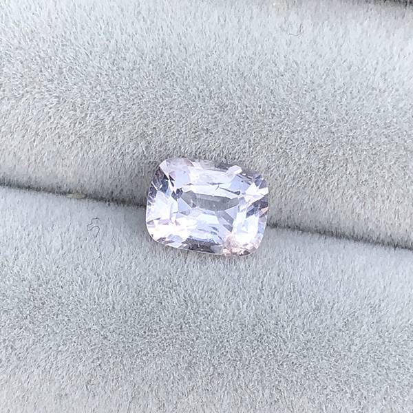 0.92克拉無燒無處理緬甸近無色尖晶石 山姆大叔寶石屋,尖晶石,寶石,珠寶,Sam'sGemStudio,Spinel,Gemstone,Gem,Jewelry