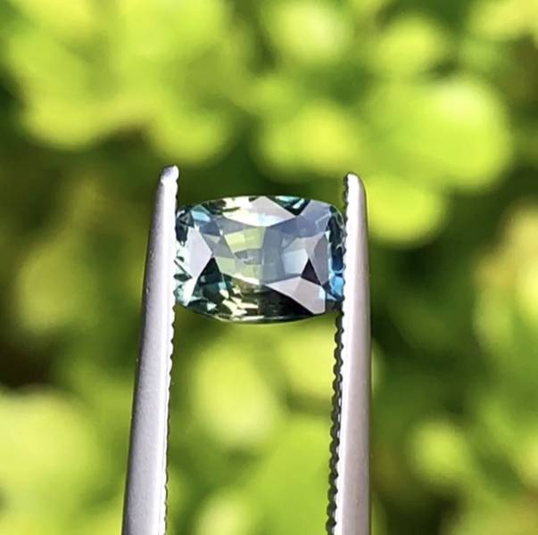 1.40克拉無燒無處理斯里蘭卡藍綠雙色藍寶石 山姆大叔寶石屋,藍寶石,寶石,珠寶,Sam'sGemStudio,Sapphire,Gemstone,Gem,Jewelry