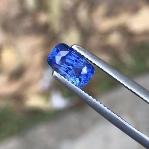 2.55克拉無燒無處理斯里蘭卡艷矢車菊藍色藍寶石 山姆大叔寶石屋,藍寶石,寶石,珠寶,Sam'sGemStudio,Sapphire,Gemstone,Gem,Jewelry
