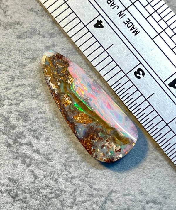 3.36克拉無處理澳洲礫背蛋白石 山姆大叔寶石屋,蛋白石,礫背蛋白石,黑蛋白石,寶石,珠寶,Sam'sGemStudio,Opal,Boulder Opal,Black Opal,Gemstone,Gem,Jewelry