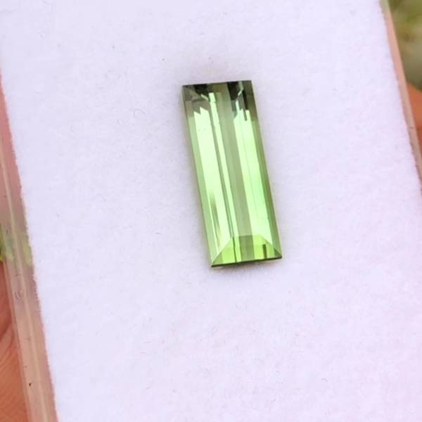 4.69克拉無燒無處理非洲綠色碧璽 山姆大叔寶石屋,碧璽,電氣石,寶石,珠寶,Sam'sGemStudio,Tourmaline,Gemstone,Gem,Jewelry