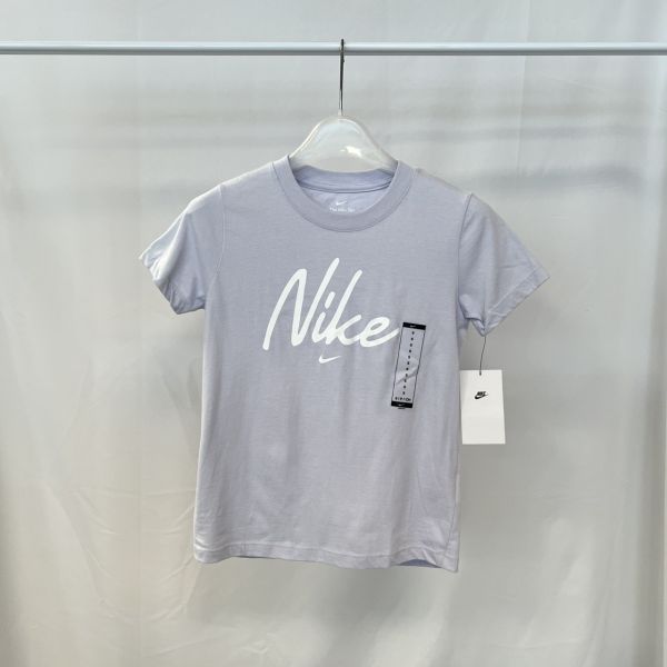 Nike 淺紫草寫字女童 T-Shirt 