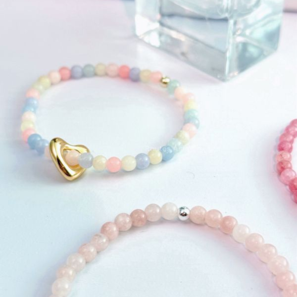 泰國 Let's Get Away 簍空愛心水晶手鏈 