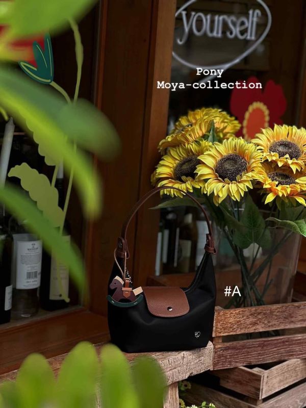 [福利品] 泰國 PONYPONY MOYA 牛角包 