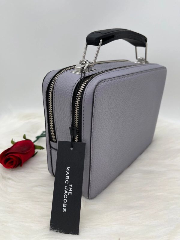 Marc Jacobs 新款側背包 