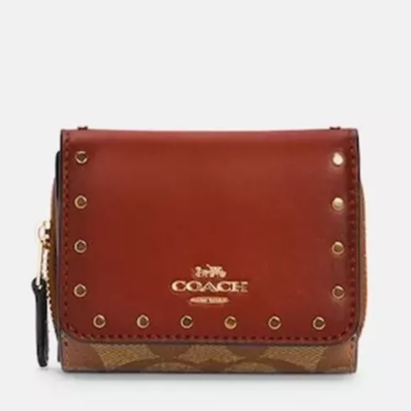 Coach Logo鉚釘裝飾短夾 