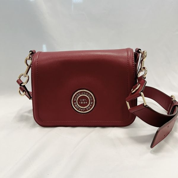 Marc Jacobs 寬背帶側背包 