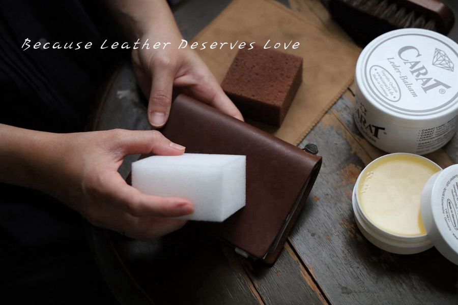 德國 CARAT LOGO Renapur 固體天然皮革保養油 