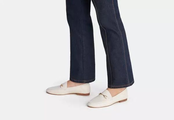 Coach 白色樂福鞋 