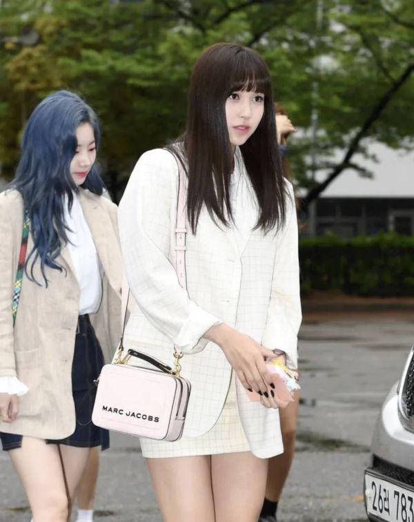 Marc Jacobs 新款側背包 