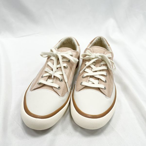 Clarks 粉色女款麂皮休閒鞋 