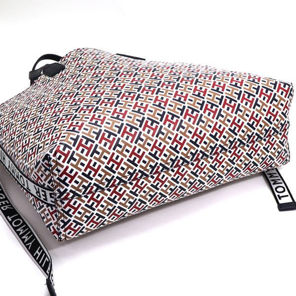 Tommy Hilfiger 雙色圖騰大托特包 