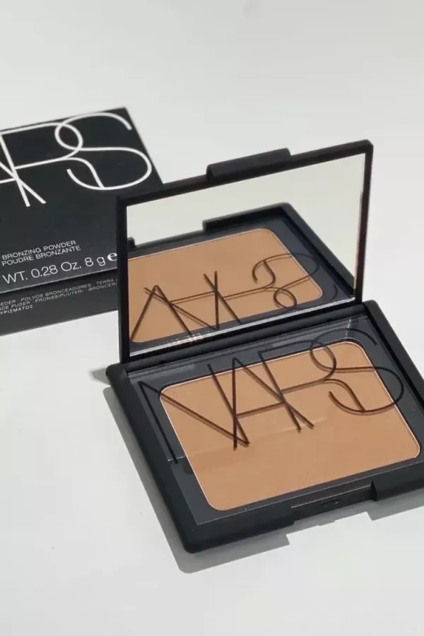 Nars 3D 立體燦光修容餅 
