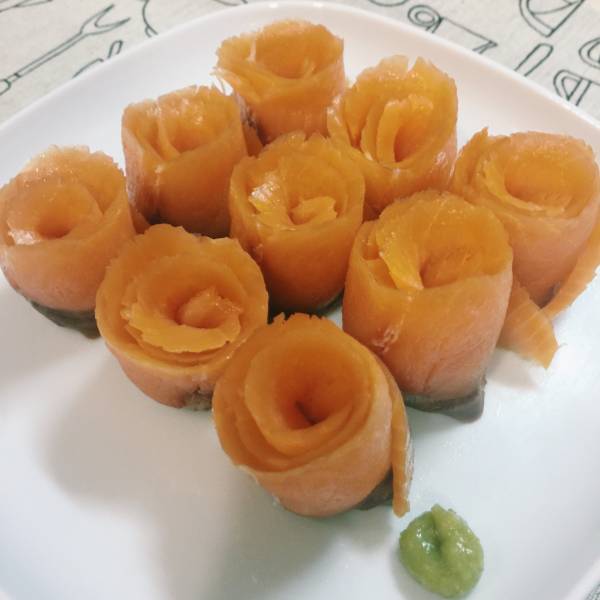 鮮嫩煙燻鮭魚片 