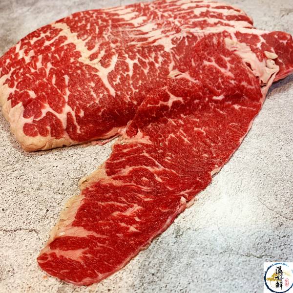 美國 Choice翼板牛火鍋片 不油膩的翼板火鍋肉片,鮮嫩甘甜帶有一點嚼勁,適合想減少攝取油脂的人,不管是火鍋還是壽喜燒都很適合,在家吃鍋的好選擇