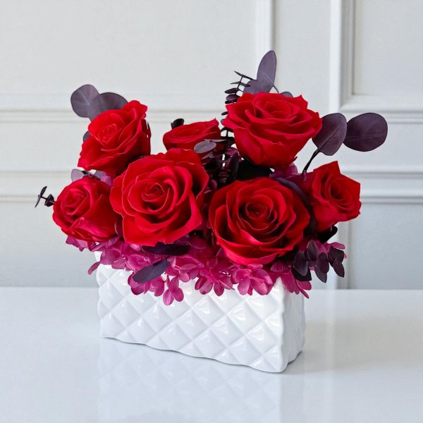 【Floral M】經典紅絲絨法式玫瑰永生花禮（贈送5ml香氛油） 永生花,永生玫瑰,永生花禮,玫瑰永生花,紅玫瑰永生花,法式永生花,紅絲絨玫瑰,法式玫瑰花禮