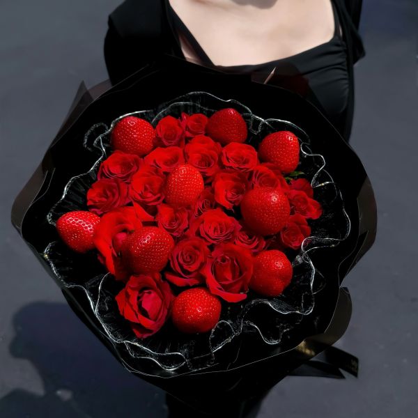 【七夕限定】Be Mine Be Love草莓花束 Be Mine Be Love 草莓花束,草莓鮮花花束,情人節草莓花束,浪漫草莓禮物,草莓告白花束,情侶送禮推薦,甜美草莓花束,告白花束推薦,生日草莓花束