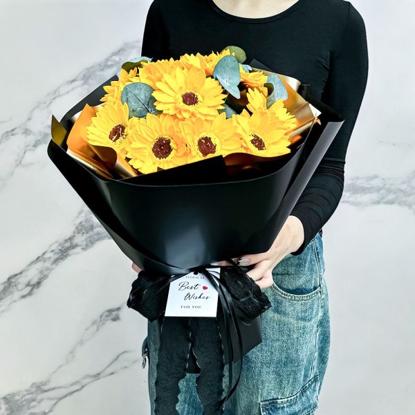 【Floral M】璀璨盛宴向日葵香水花束（贈送5ml香氛油） 向日葵香水花束、香氛花禮推薦、乾燥花禮盒、夏日香氛花束、向日葵花禮、花束香水組、送禮乾燥花、派對花禮、畢業香氛花、夏季香氛擺飾