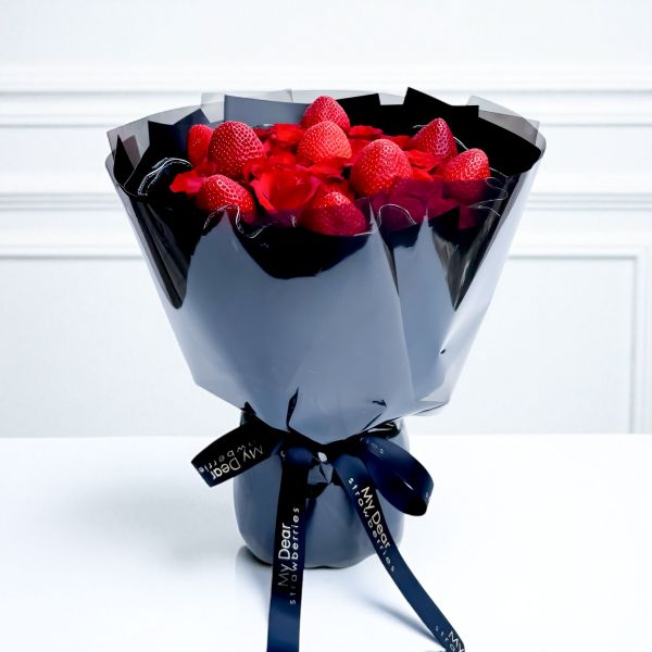 【七夕限定】Be Mine Be Love草莓花束 Be Mine Be Love 草莓花束,草莓鮮花花束,情人節草莓花束,浪漫草莓禮物,草莓告白花束,情侶送禮推薦,甜美草莓花束,告白花束推薦,生日草莓花束