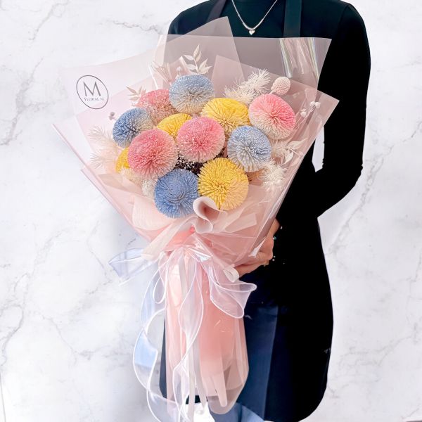 【Floral M】Make a wish夢幻彩虹泡泡擴香花束（贈送5ml香氛油） 夢幻擴香花束,彩虹不凋花,香氛永生花束,擴香乾燥花,少女心花禮,Make a wish花束,粉藍紫花藝,彩色永生花束,生日禮物花束,夢幻泡泡花束,可愛香氛花束,法式擴香花禮,彩虹系不凋花,永生花香氛設計,精緻乾燥花束,藝術花藝擴香