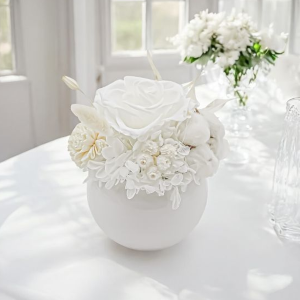 【Floral M】新天鵝堡永生擴香花禮（贈送5ml香氛油） 永生花束,永生玫瑰, 永生花禮,永生花,不凋花,乾燥花,花禮,花束,送禮,禮物,儀式感,質感,浪漫,花,擴香花束,香氛精油,擴香花,香氛花,生日,求婚,情人節,FLORAL M