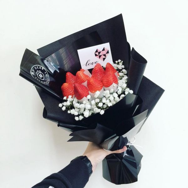 Black Diamond黑鑽款小型 草莓花束,生日禮物,情人節花束,求婚花束