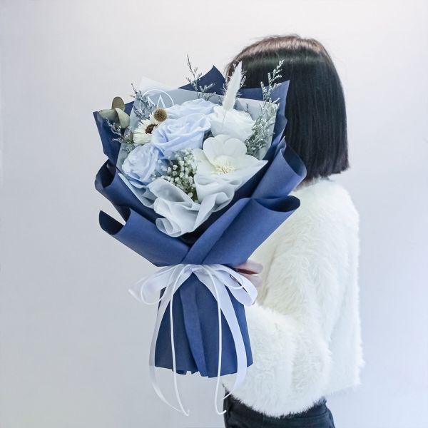 【Floral M】布列塔尼永生花束（贈送5ml香氛油） 永生玫瑰花束,永生花,永生玫瑰,玫瑰花束,情人節花禮,生日花束推薦,求婚花束,母親節花束,紀念日禮物,法式花束,北歐花藝風格,浪漫花禮