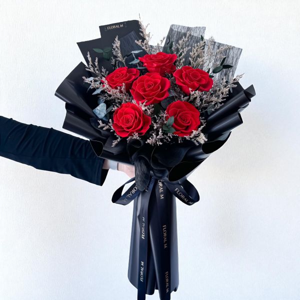【Floral M】】Coco Love經典永生玫瑰花束 Coco Love、經典永生玫瑰花束、永生花花束、情人節永生花、浪漫玫瑰花禮、紀念日花束、告白花禮、生日送花推薦、永恆愛情花束、玫瑰不凋花