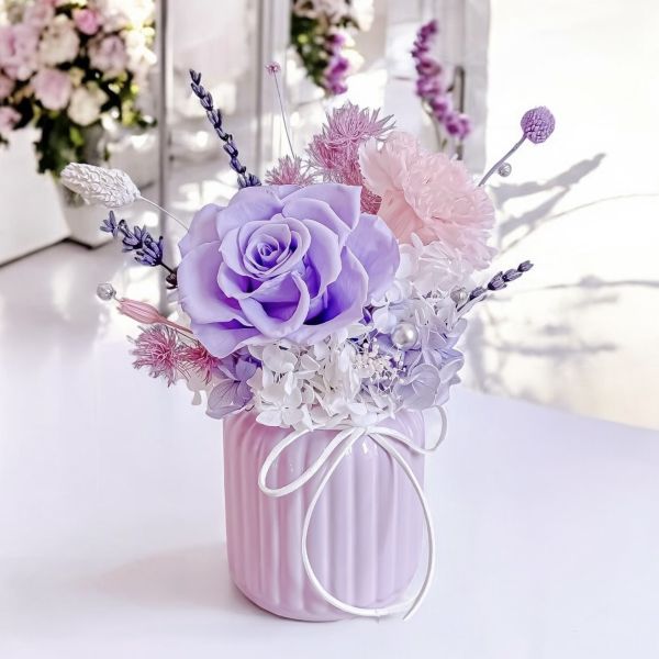 【Floral M】夏日南法普羅旺斯永生花禮（贈送5ml香氛油） 南法永生花束,普羅旺斯花禮,薰衣草不凋花,法式永生花推薦,夏日永生花設計,紫色系花藝禮盒,香氛風格乾燥花,法國風格花束,永生花送禮推薦,紫色永生花,高質感永生花束,浪漫夏日花束