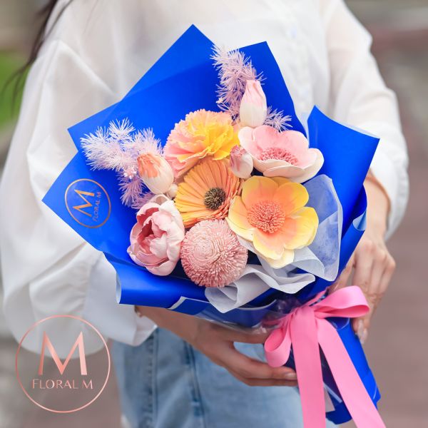【Floral M免運優惠】Hawaii藍色夏威夷永生香氛擴香花束（贈送5ml香氛油） 藍色夏威夷花束,永生香氛花束,畢業花禮推薦,畢業永生花,香氛擴香花束,索拉花花束,不凋花束推薦,畢業送禮999,Floral M香水花,永生花束送禮