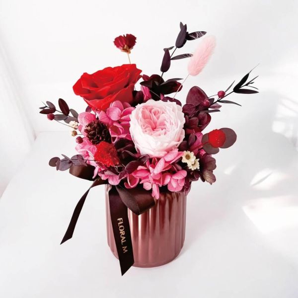 【Floral M】凡爾賽花園永生花禮 （贈送5ml香氛油）免運 永生花禮, 永生花玫瑰, 凡爾賽花園永生花禮, 生日禮物花禮, 情人節禮物推薦, 玫瑰花禮送女友, 喬遷開幕花禮, Floral M永生花