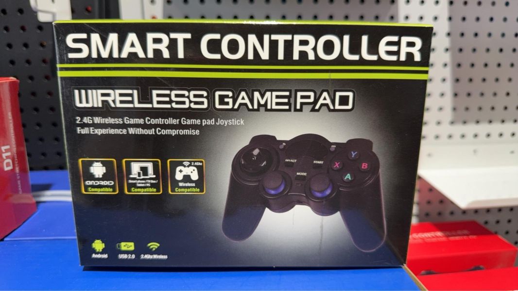 里歐街機 台北三重門市 出清2.4G手把 