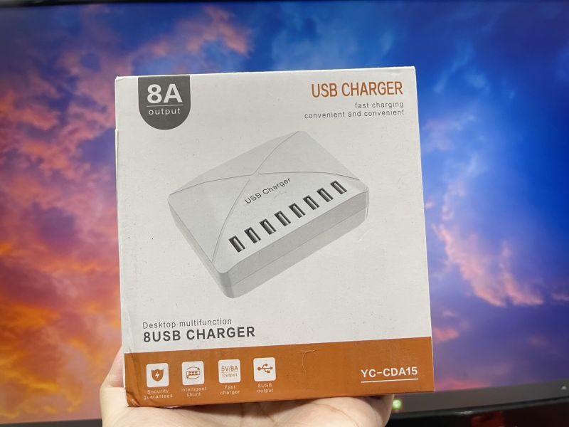 8USB CHARGER 8孔快速充電器 出清 