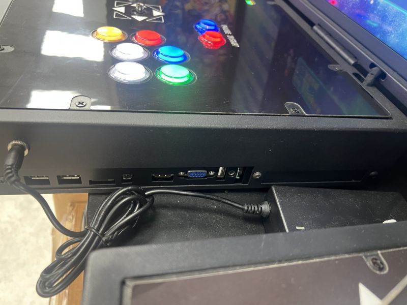 里歐街機 二手商品出清 3DWPRO 24吋3DWPRO雙人手提箱 可充電 原價15800 