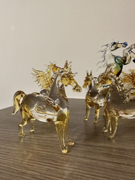 尊貴金馬 
