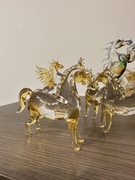 尊貴金馬 