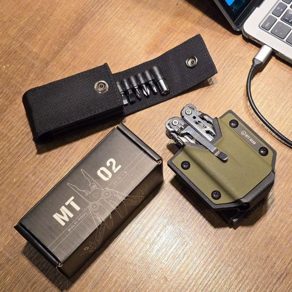 新手推薦｜OTT【MT02工具鉗 一起成為有鉗人】 OTT工具鉗,MT01工具鉗,MT02工具鉗,多功能工具鉗,EDC工具鉗,戰術工具鉗,14C28不鏽鋼,黑色石洗工具鉗,高CP值工具鉗,隨身工具組