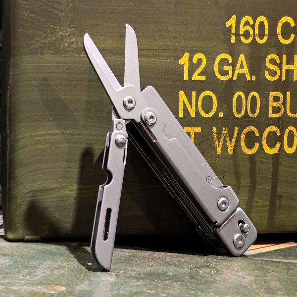 新品預購｜OTT【MT0.5 GEN2 隨身多用途可拆式小刀-14合一】 EDC,多功能工具鉗,尖嘴鉗,標準鉗,切線鉗,開瓶器,一字起子,安全帶切割器,開罐器,剝線鉗,尺規,刀片,彈簧式剪刀,鋸刀,錐子,穿線孔,十字起子,送男生禮物,戶外露營,隨手工具,多功能