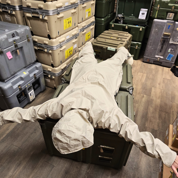 現貨｜OTT【美軍公發 JP-8 防水抗油汙防護服】 OTT, OTTGear, 二手軍品, 美軍公發, JP-8連身服收藏, NSN編號軍裝, Gore-Tex軍規連身服, 軍品服裝收藏, 美軍退役裝備, Fuel Handlers Coveralls正品