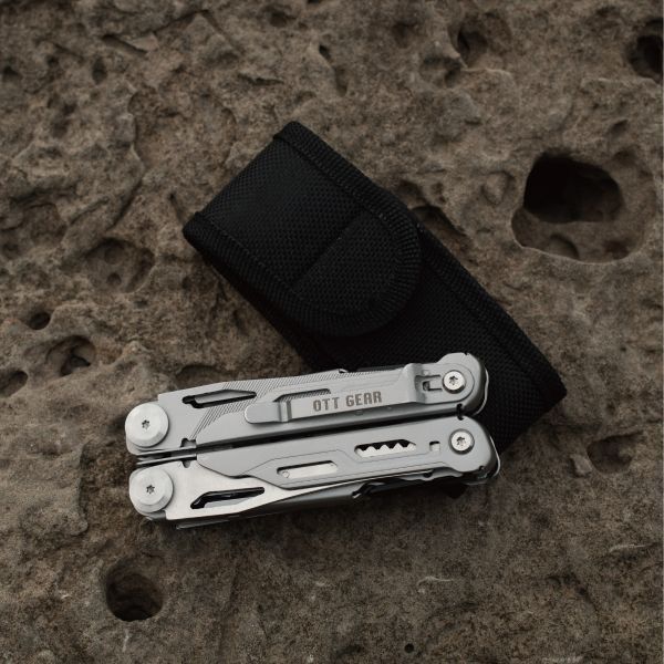 現貨｜OTT【MT01工具鉗-17合1功能】 EDC,多功能工具鉗,尖嘴鉗,標準鉗,切線鉗,開瓶器,一字起子,安全帶切割器,開罐器,剝線鉗,尺規,刀片,彈簧式剪刀,鋸刀,錐子,穿線孔,十字起子,送男生禮物,戶外露營,隨手工具,多功能,不鏽鋼,收納,輕巧便攜,極限運動,戶外生存,工具鎖定,野營,生存遊戲,軍品,求生