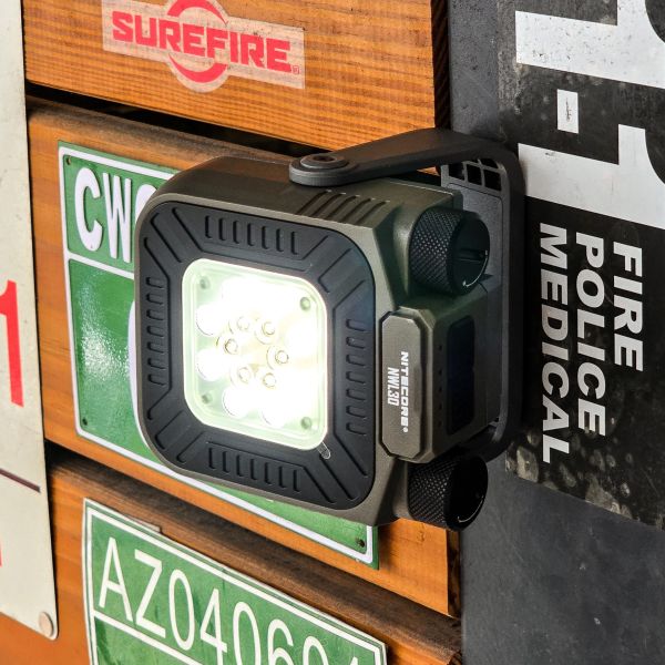 現貨｜NITECORE【NWL30 多用途工作燈】 ott,ottgear,nitecore,NITECORE, NWL30, 戶外工作燈, 三合一照明燈, 驅蚊照明, 露營照明燈, 緊急照明, 行動電源工作燈, USB-C快充燈, 紅光警示燈
