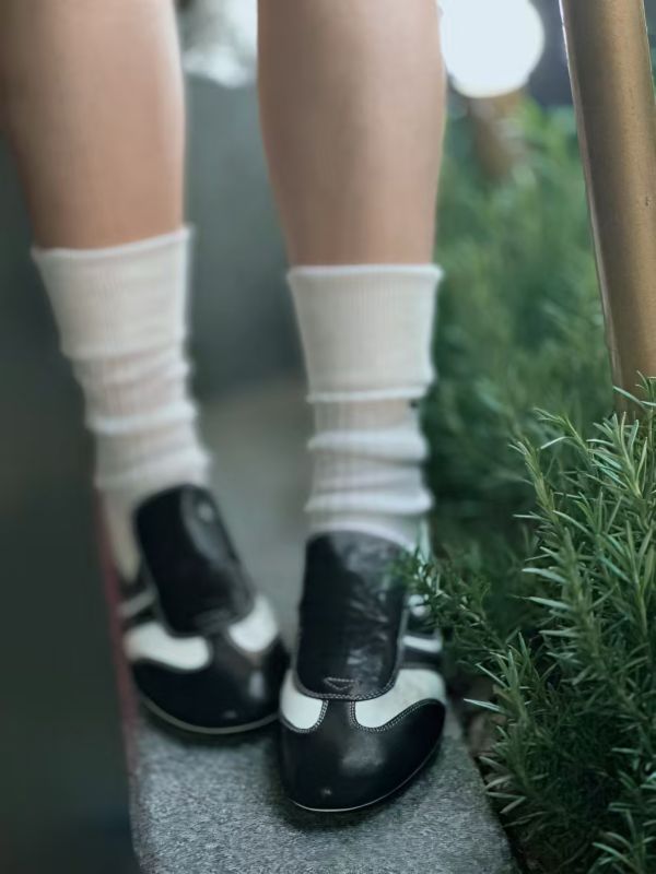 流線拼接休閒皮鞋 流行女裝服飾,上班族, 矮跟鞋,真皮鞋,休閒鞋款,尖頭鞋,拼接,皮鞋,樂福鞋