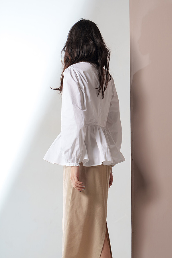 腰間荷葉邊上衣 日系,韓流行女裝,復古,蓬袖,公主袖,荷葉邊,上衣,薄棉,宮廷,襯衫,腰身,白色襯衫,
