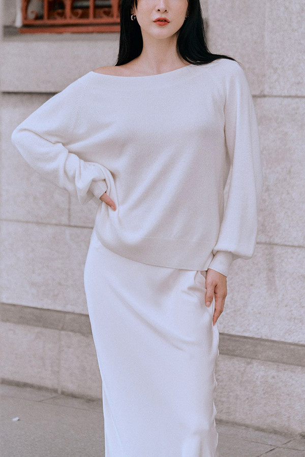 微笑裸肩寬鬆毛衣 韓流行女裝,設計師女裝,女裝,線衫,裸肩,冬季,針織衫,毛衣,女人味,寬鬆,露肩,隨性,薰衣草,大毛衣,慵懶,寬鬆感