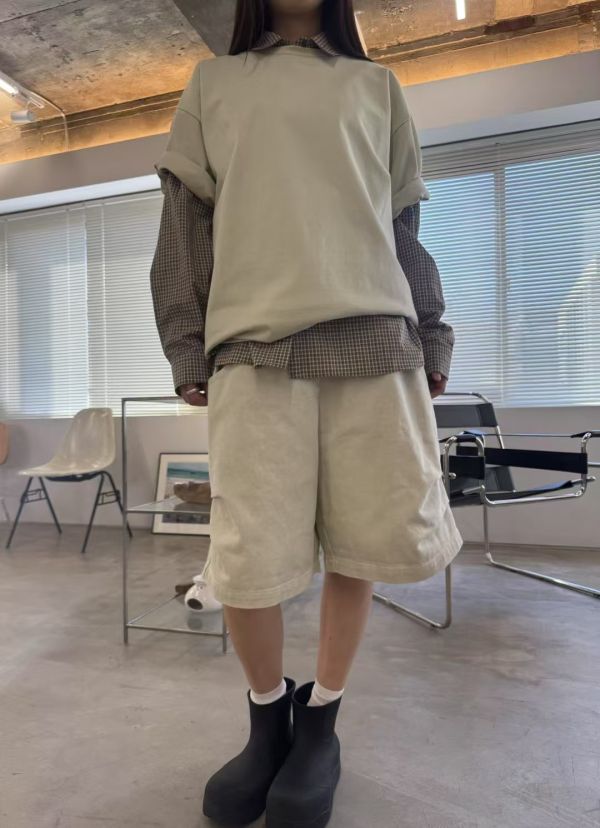 六分抓褶棉寬褲 韓流行女裝,設計師女裝,女裝,六分褲,棉質短褲,寬鬆短褲,單品,五分褲,露營褲,百慕達短褲,休閒,修飾